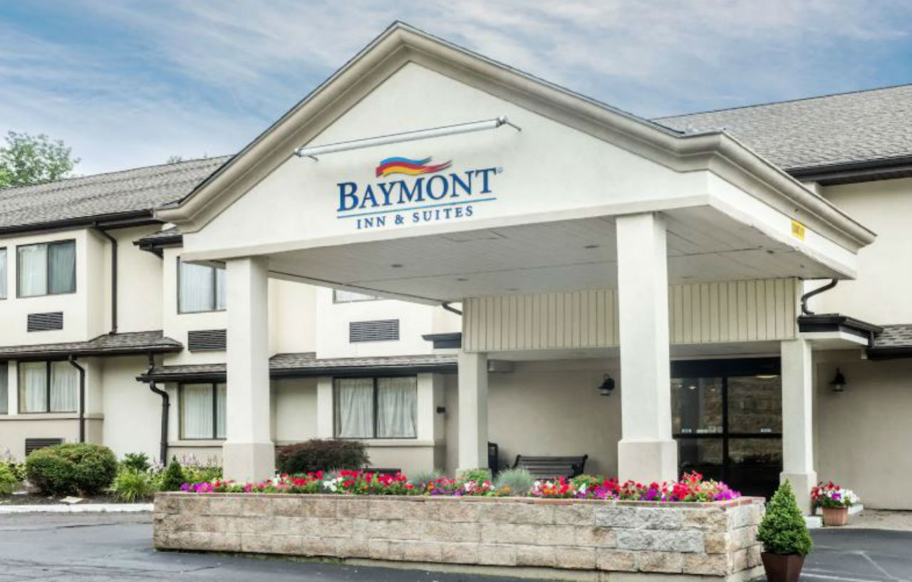 Baymont By Wyndham Branford/New Haven Hotel Bagian luar foto